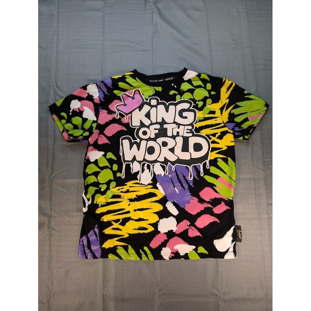 Switch Remarkable Kids Medium King Of The World Graphic T Shirt Paint Splatter